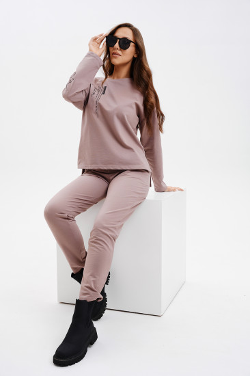 Костюм женский