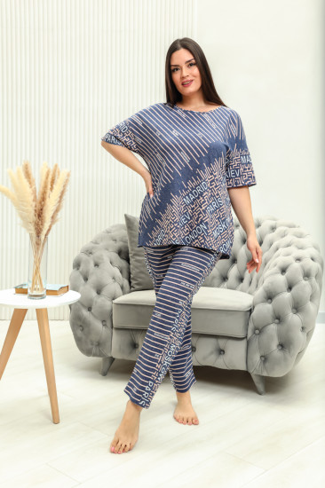 Костюм женский