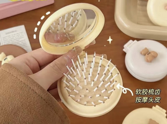 Компактная массажная расческа для волос