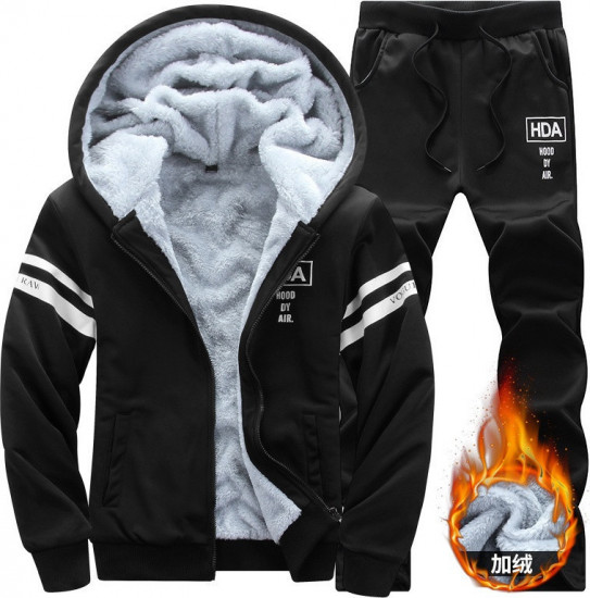 Костюм мужской с капюшоном