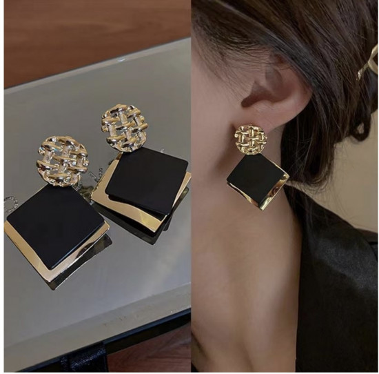 Серьги для женщин «Шик»