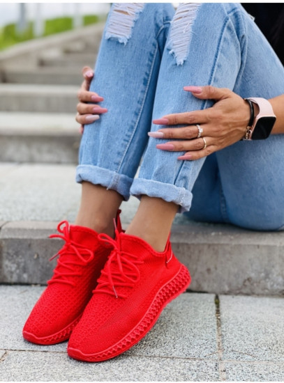 Кроссовки женские