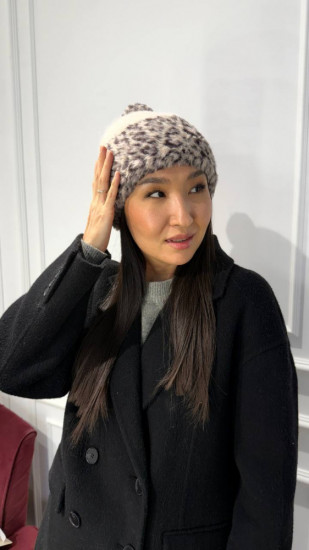 Шапка женская с леопардовым принтом
