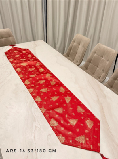 Дорожка на стол новогодняя