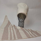 бело-бежевый