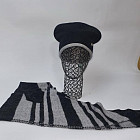 черно-серый