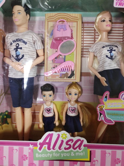 Набор коллекционных кукл «Alisa. Семья»