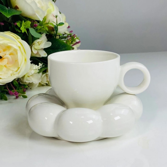 Чашка с блюдцем