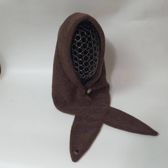 Капор-мини на пуговице со стразами по ободку