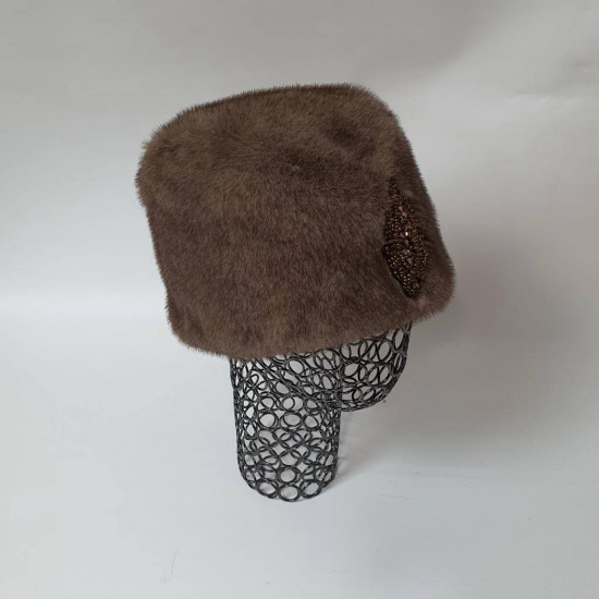 Пилотка женская «Брошь со стразами»