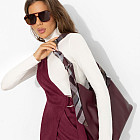 коричневый