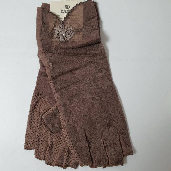 Женские гипюровые перчатки «Розы»