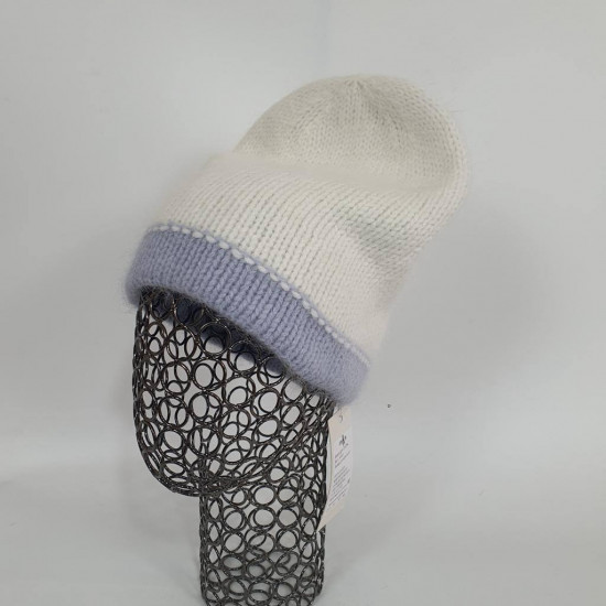 Шапка-лопатка двойной вязки с цветной полоской «Дуэт»