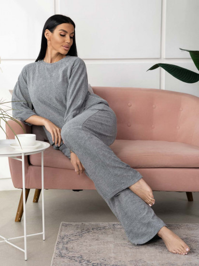 Костюм женский