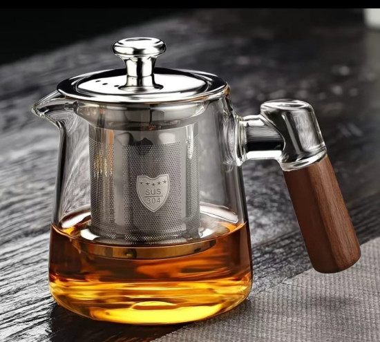 Заварочный чайник из стекла с фильтром и деревянной ручкой