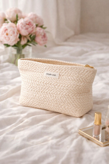 Косметичка плетёная на молнии
