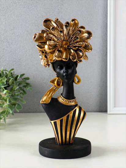 Сувенир бюст «Девушка с цветком золотого цвета , в полосатом наряде»
