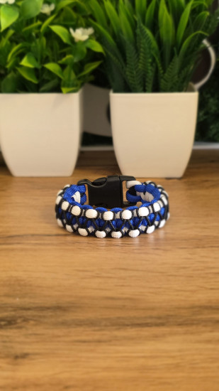 Браслет из паракорда