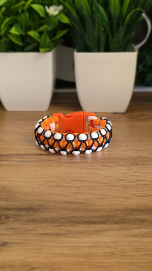 Браслет из паракорда