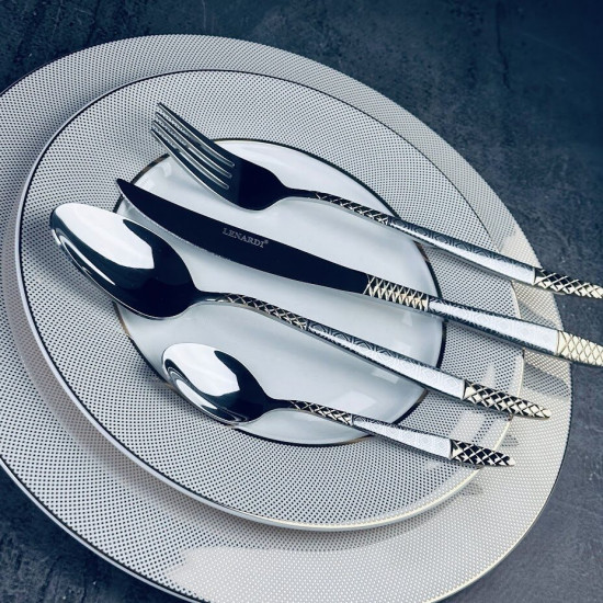 Набор столовых приборов