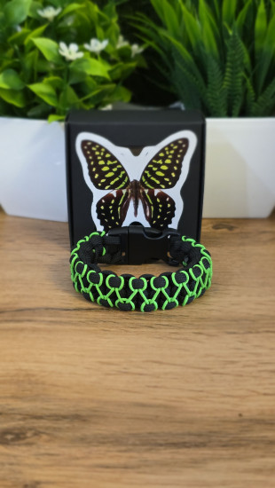 Браслет из паракорда