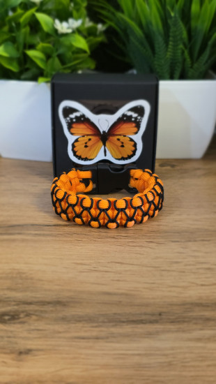 Браслет из паракорда