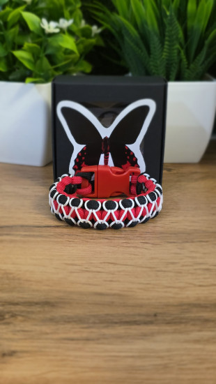 Браслет из паракорда