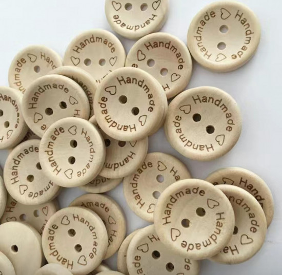 Набор деревянных пуговиц