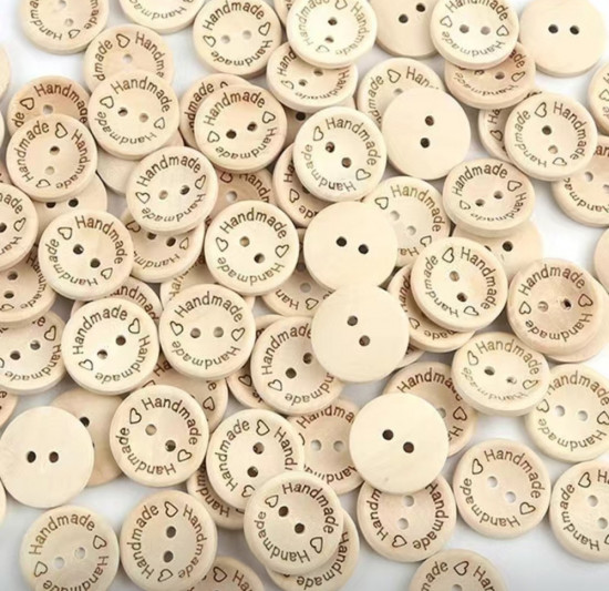 Набор деревянных пуговиц