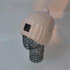 светло-розовый