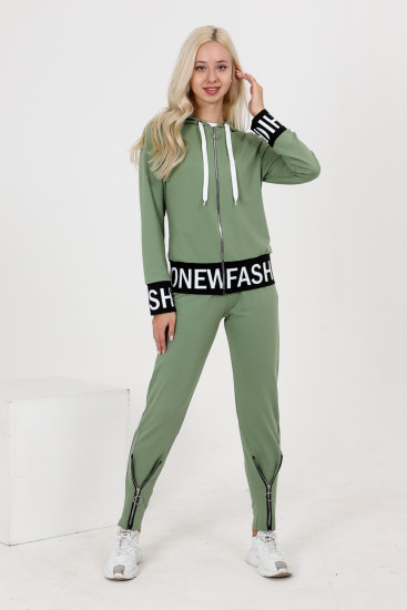 Костюм женский