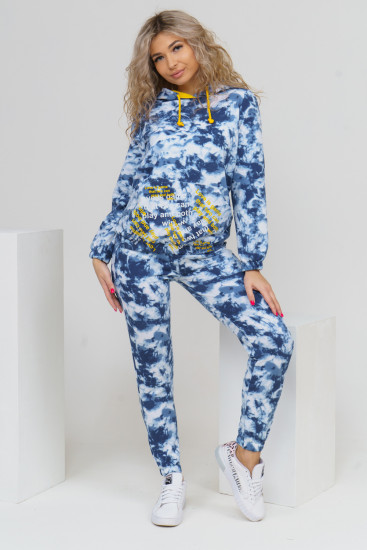 Костюм женский