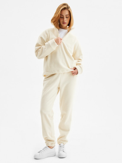 Костюм женский