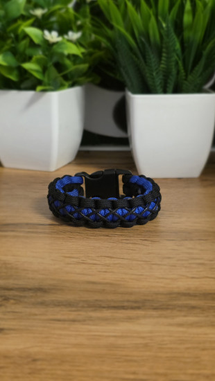 Браслет из паракорда