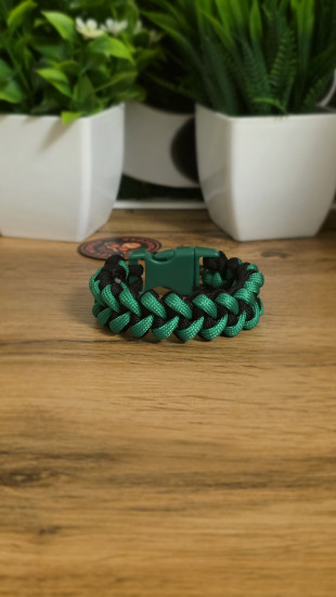 Браслет из паракорда