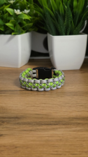 Браслет из паракорда