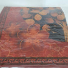 черно-красный