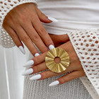 золотистый