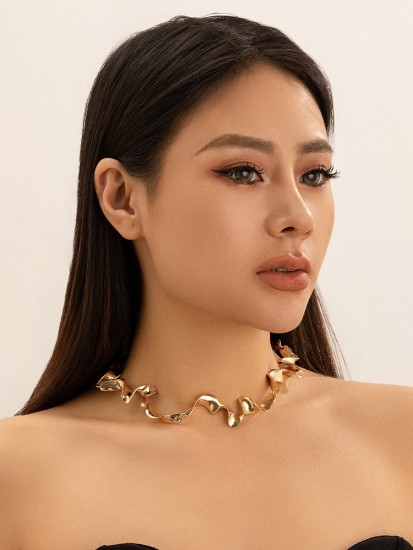 Колье женское «Акцентный дизайн»