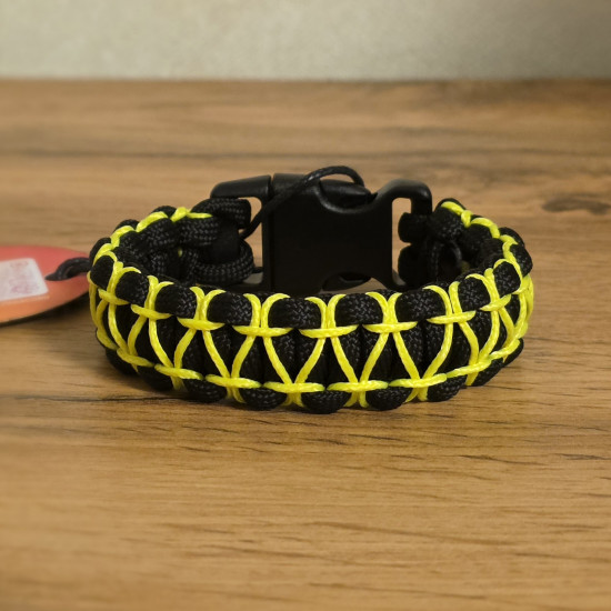 Браслет из паракорда