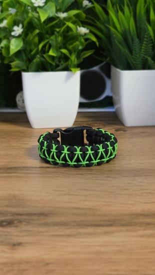 Браслет из паракорда