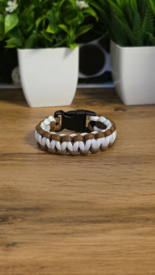 Браслет из паракорда