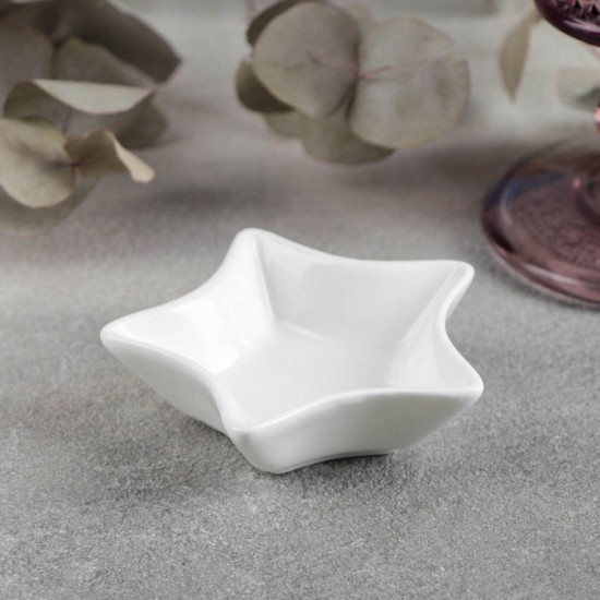 Блюдо фарфоровое