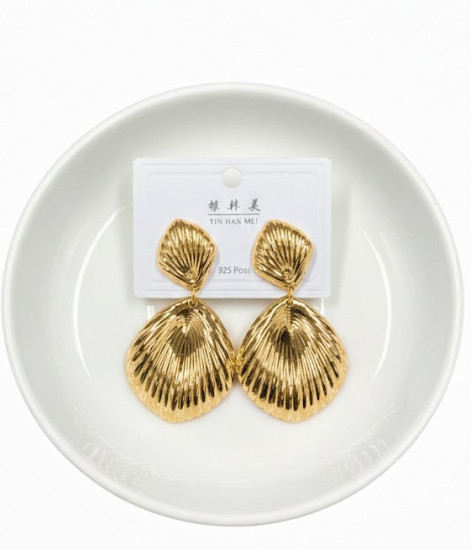 Серьги-подвески с фактурой «Ракушка»