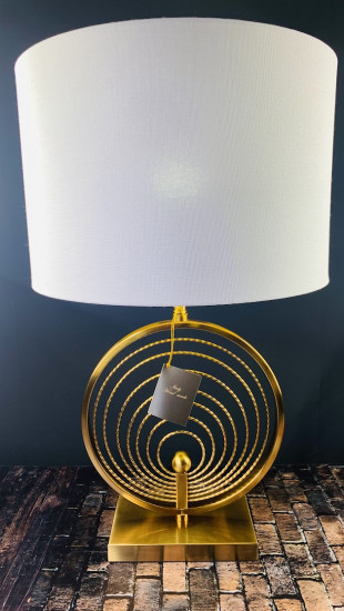 Лампа настольная