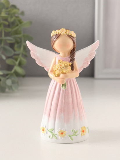 Фигурка«Девушка-ангел в розовом платье, с жёлтыми незабудками»