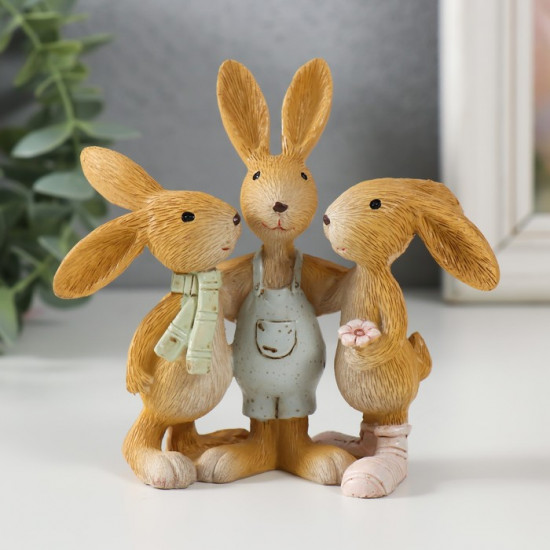 Фигурка «Зайчата: три друга»