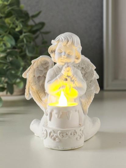 Фигурка светящаяся «Белоснежный ангел с двухъярусным тортом»