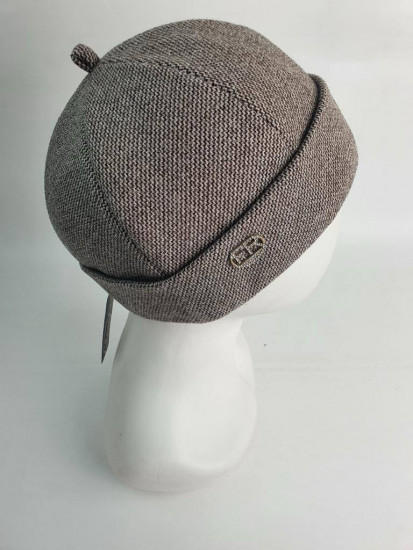 Женская шапка «Докер»