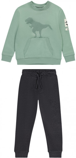 Спортивный костюм